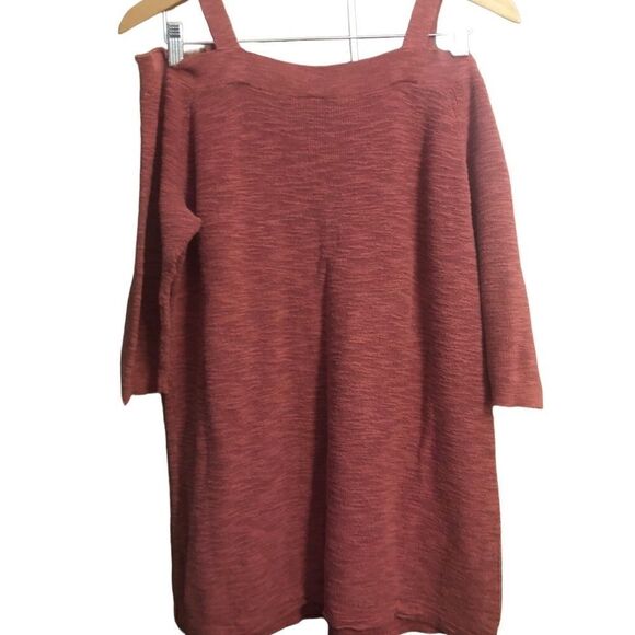 Torrid Cold Shoulder Dusty Rose Pullover Sweater. Size 2 - Picture 6 of 6